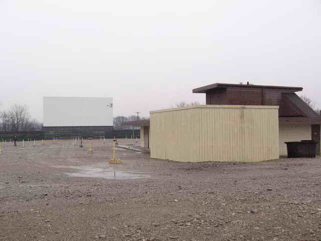 Park Layne 69 Drive-In - 2006 Photo (newer photo)